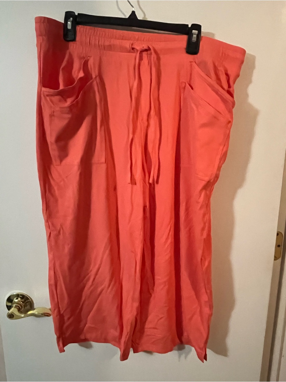 AnyBody coral regular cozy net Jersey Capri pants QVC